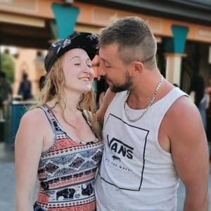 Meet your Posher, Lydia